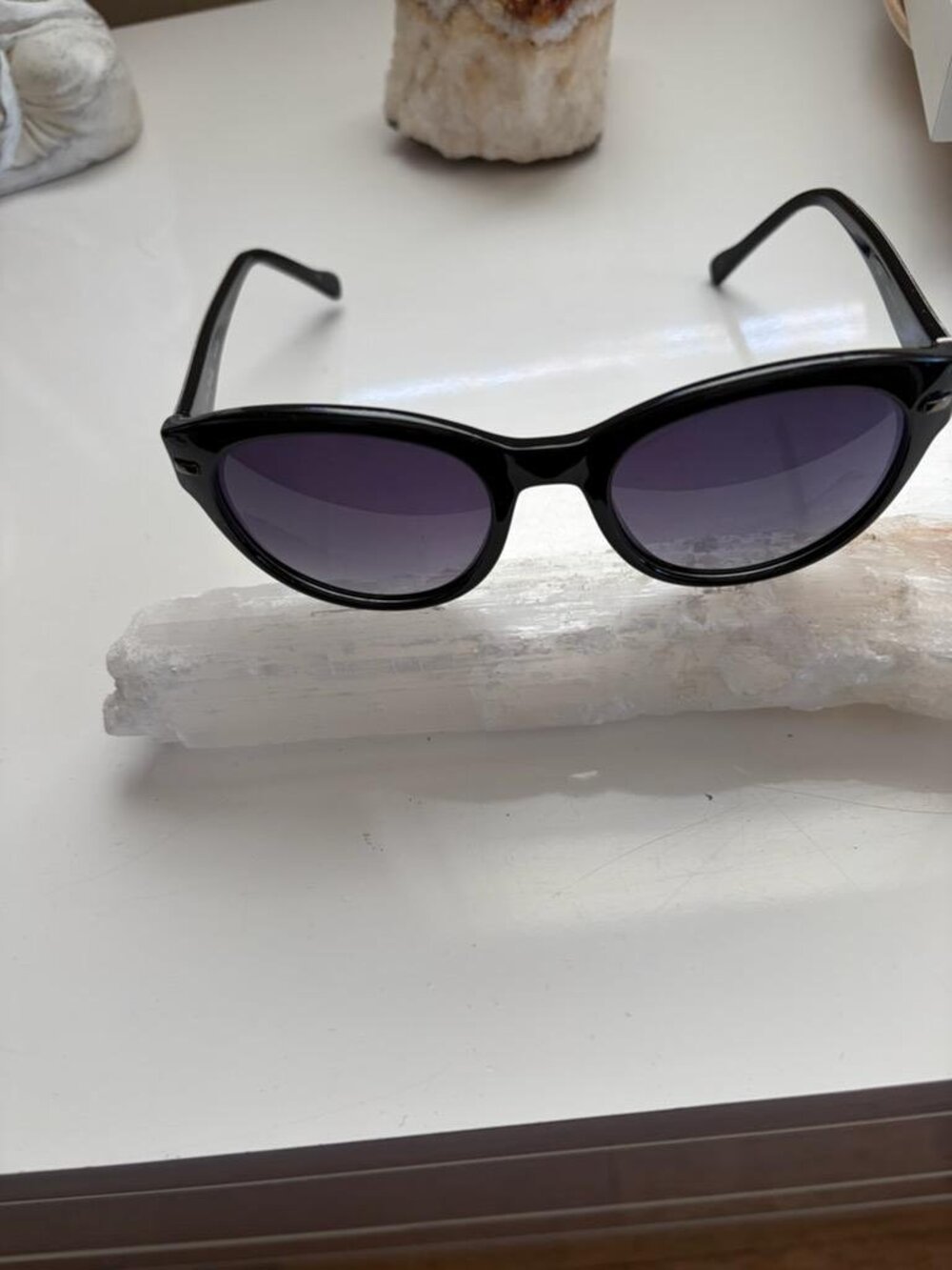 Vera Bradley, 2019  lavender boutique maggie sunglasses 55 mm